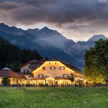 Hotel Bad Salomonsbrunn Anterselva di Mezzo Bagian luar foto