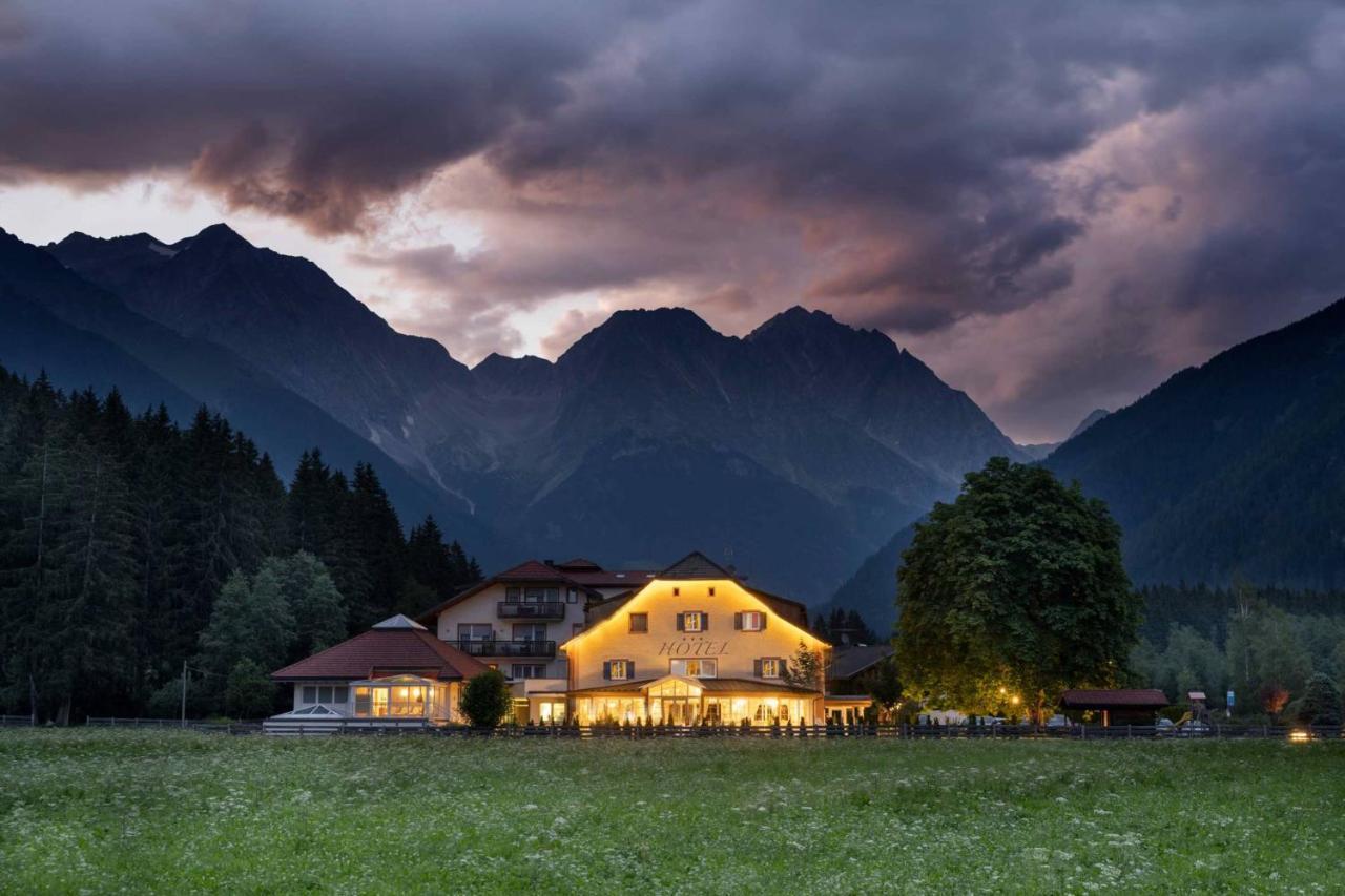 Hotel Bad Salomonsbrunn Anterselva di Mezzo Bagian luar foto